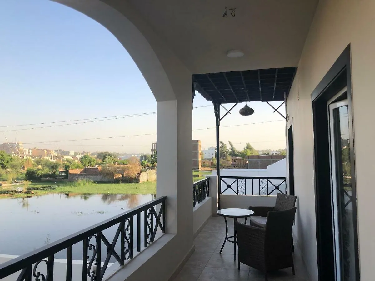 Lägenhet Royal Home Villa Luxor